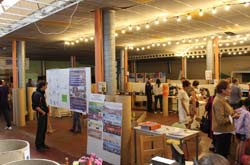 Stand d'information du projet La Place des Possibles et recueil des besoins et avis du public