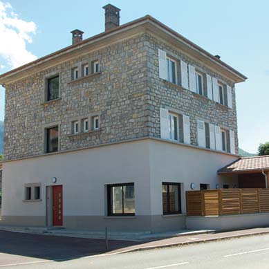 La Maison d'Accueil &agrave; Saint Laurent en Royans, si&egrave;ge social de l'association Les Tracols